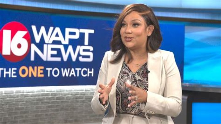 Aikisha Holly Biography, Age, Height, Husband, Net Worth, Family