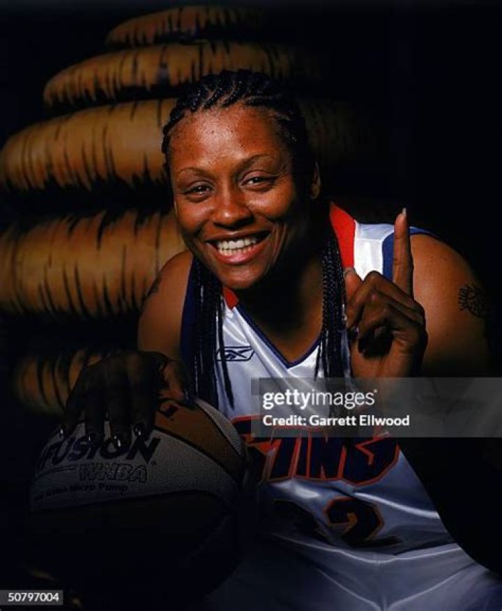 Andrea Stinson Biography, Age, Height, Husband, Net Worth, Family