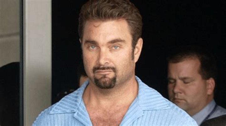 Andrew Luster biografía, edad, altura, esposo, net worth, familia