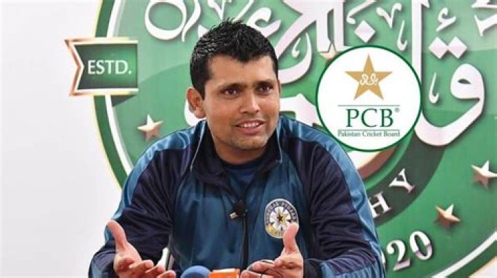 Kamran Akmal Biography, Age, Height, Wife, Net Worth, Family