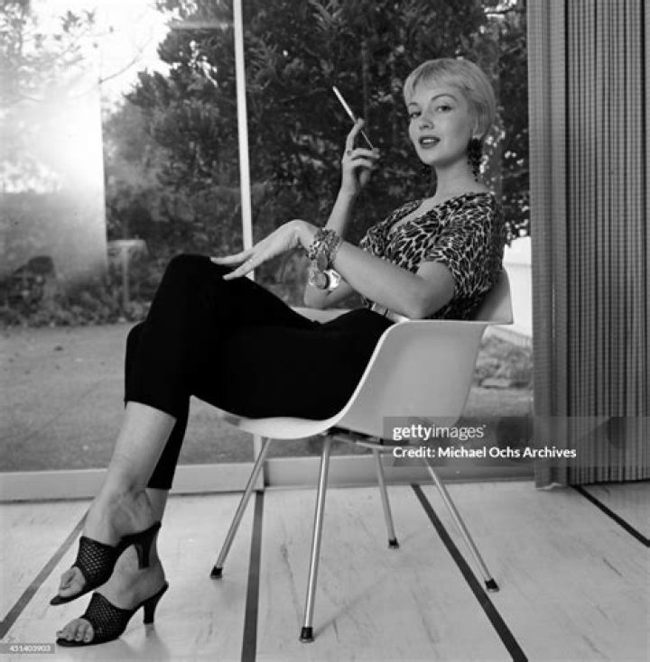 Kathleen Hughes Biography, Age, Height, Husband, Net Worth, Family