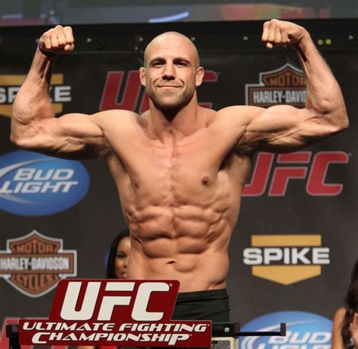 Kyle Kingsbury Biography, Age, Height, Wife, Net Worth, Family