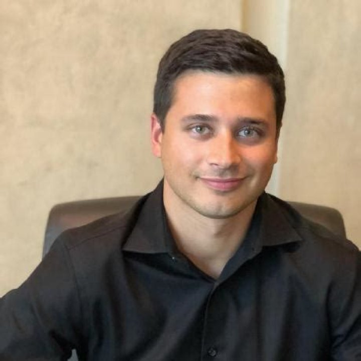 Malkolm Alburquenque Biography, Age, Height, Wife, Net Worth, Family