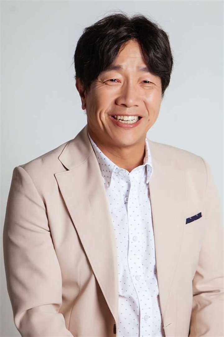 Park Chul-min Biography, Age, Height, Wife, Net Worth, Family