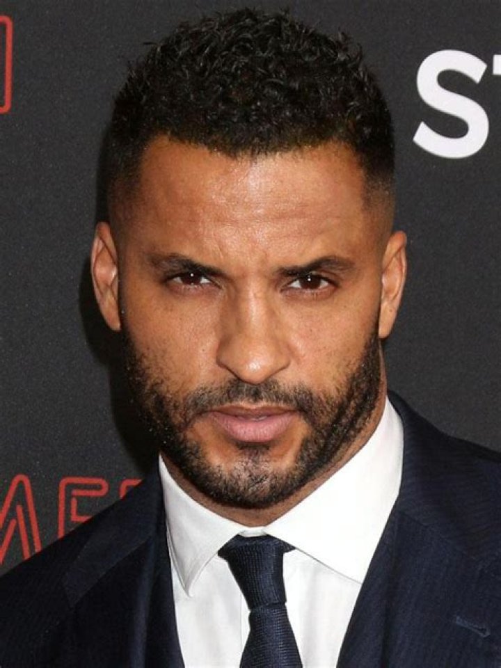 Ricky Whittle Biography, Age, Height, Wife, Net Worth, Family