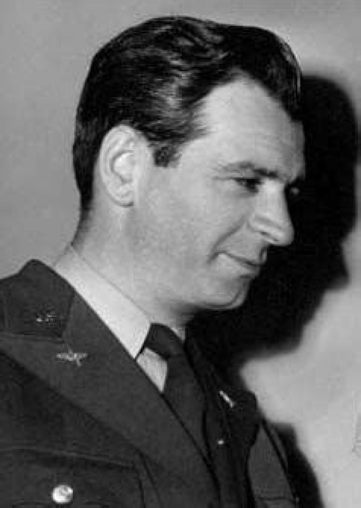 Robert B. Sinclair Biography, Age, Height, Wife, Net Worth, Family