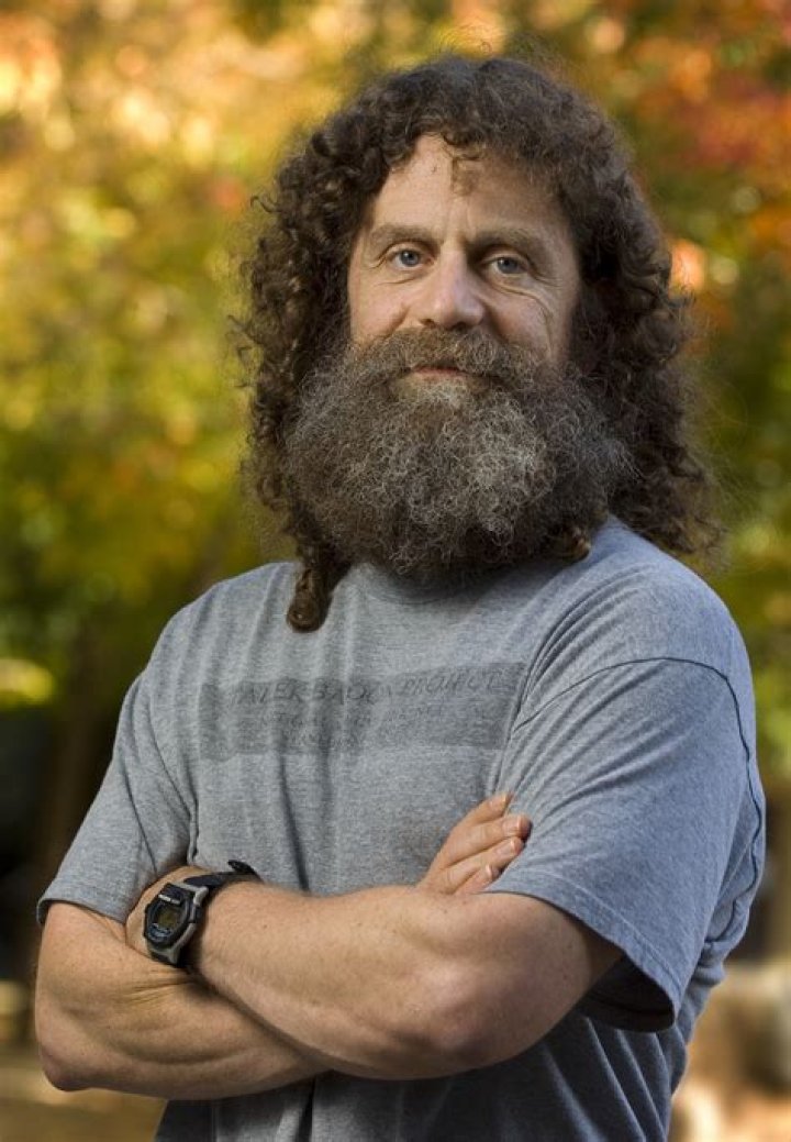 Robert Sapolsky Biography, Age, Height, Wife, Net Worth, Family