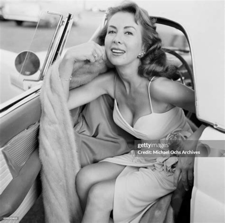 Susan Cummings Biography, Age, Height, Husband, Net Worth, Family