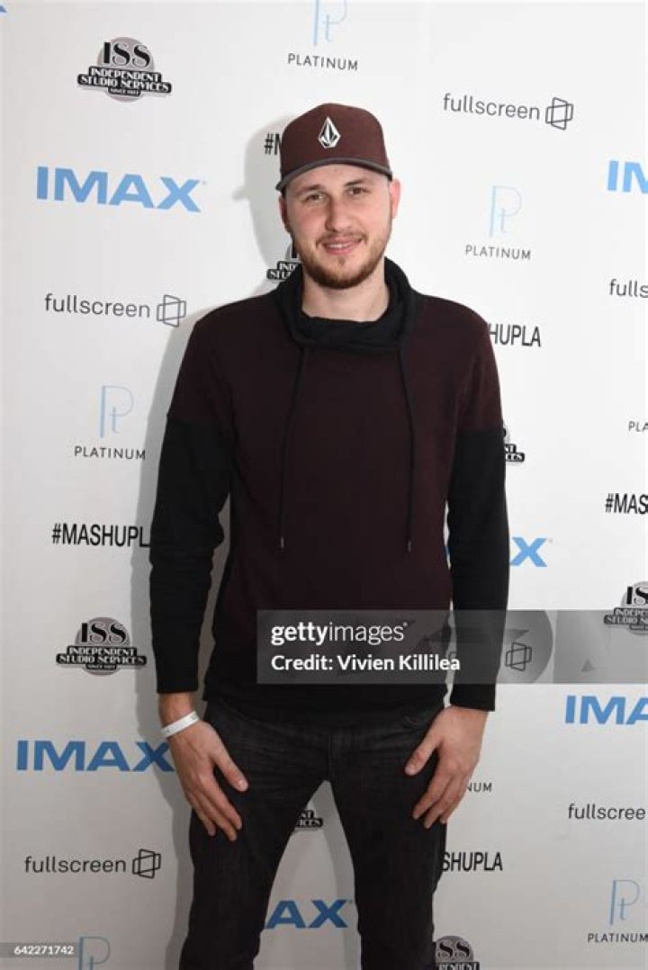 Taras Kulakov Biography, Age, Height, Wife, Net Worth, Family