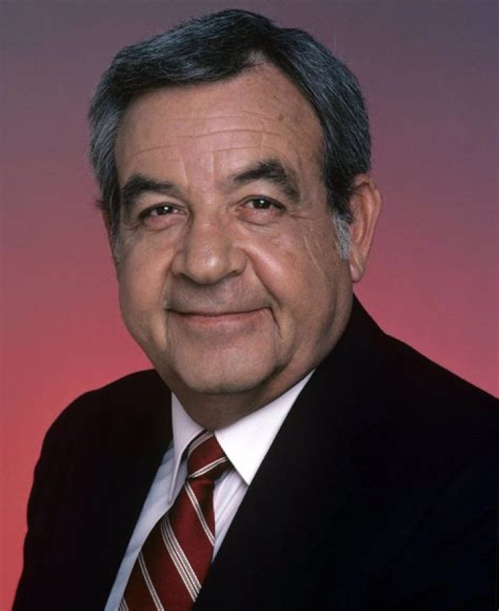 Tom Bosley Biography, Age, Height, Wife, Net Worth, Family