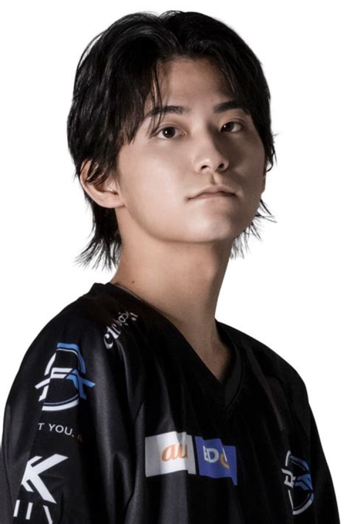 Zackray Biography, Age, Height, Wife, Net Worth, Family